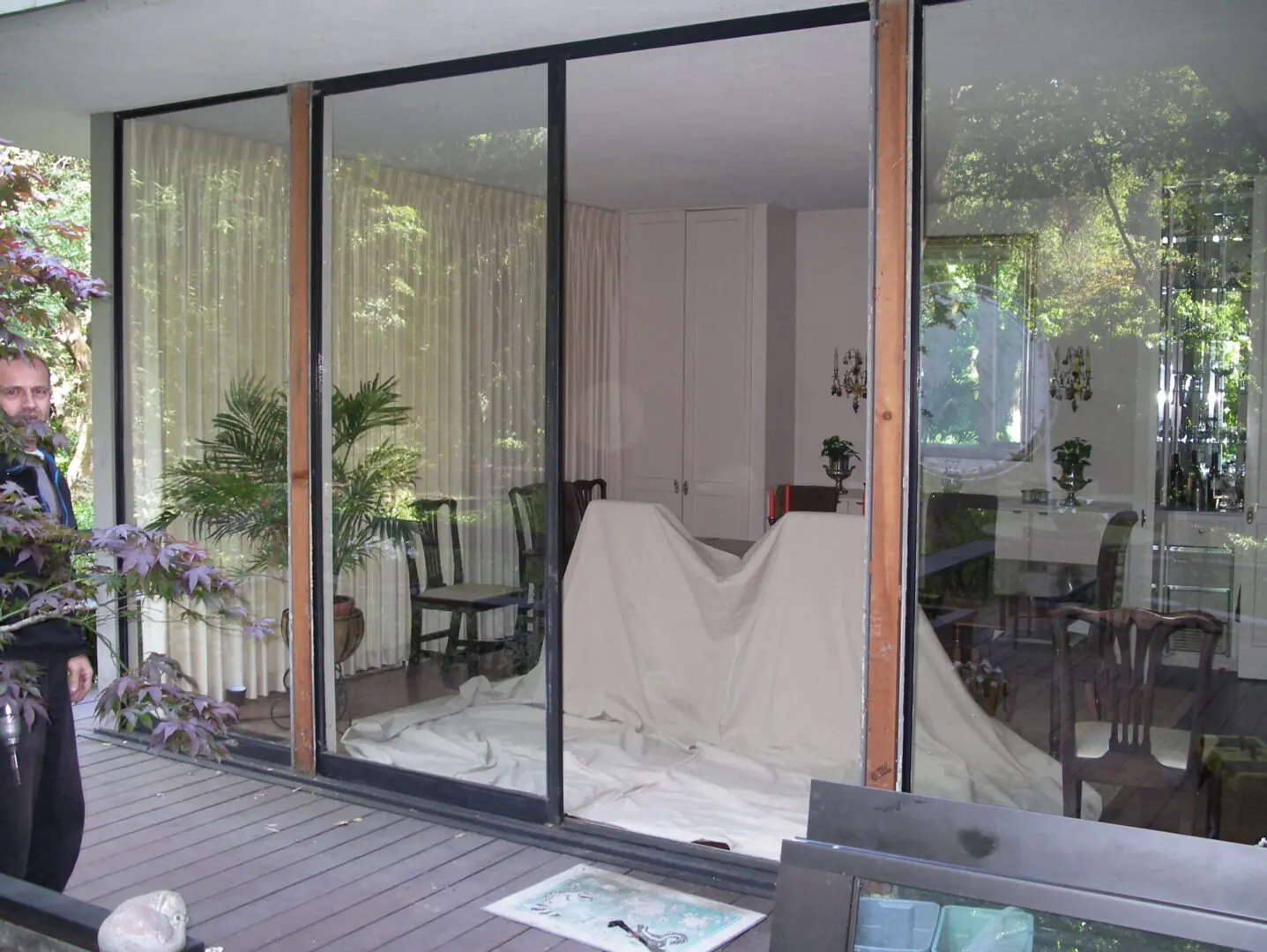 Commercial sliding door installation